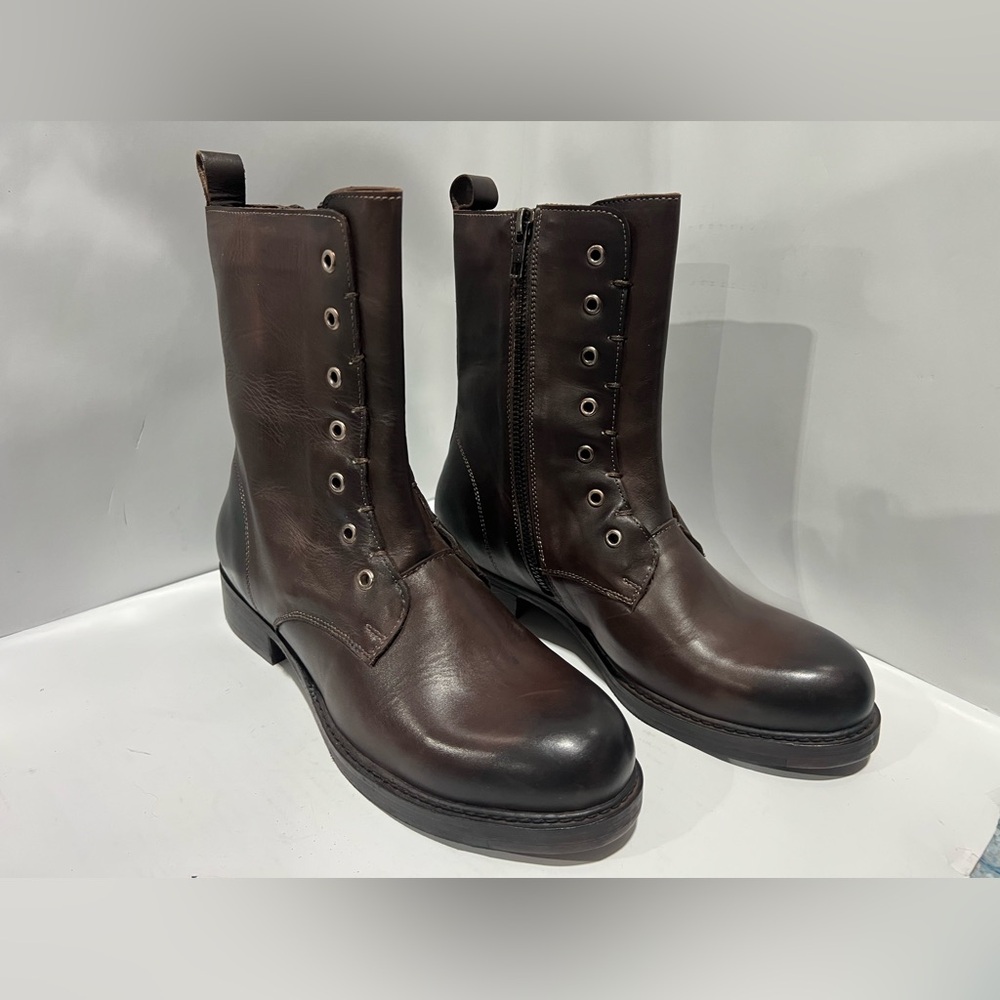 Vintage Foundry Co. Women's Classic Dark Brown Leather Boots Sz7.5